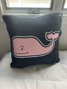 Vineyard Vines Outdoor Throw Pillow